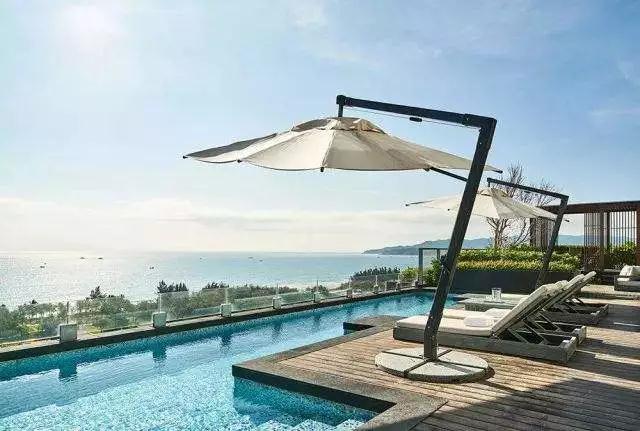 游泳池的設(shè)備常見的有哪些？