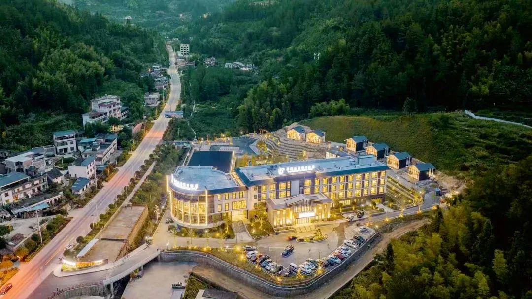 我“氧”你啊！桂東的這家酒店開業(yè)后“泡湯計(jì)劃”又要開始了！