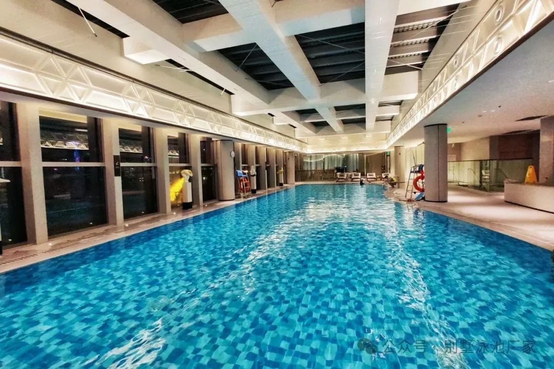 <b>一線城市私家別墅游泳池建造公司哪家好？戴思樂(lè) 53 城網(wǎng)點(diǎn)覆蓋！</b>